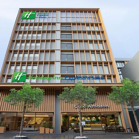 Holiday Inn Express & Suites Bangkok Central Pier By Ihg Екстериор снимка