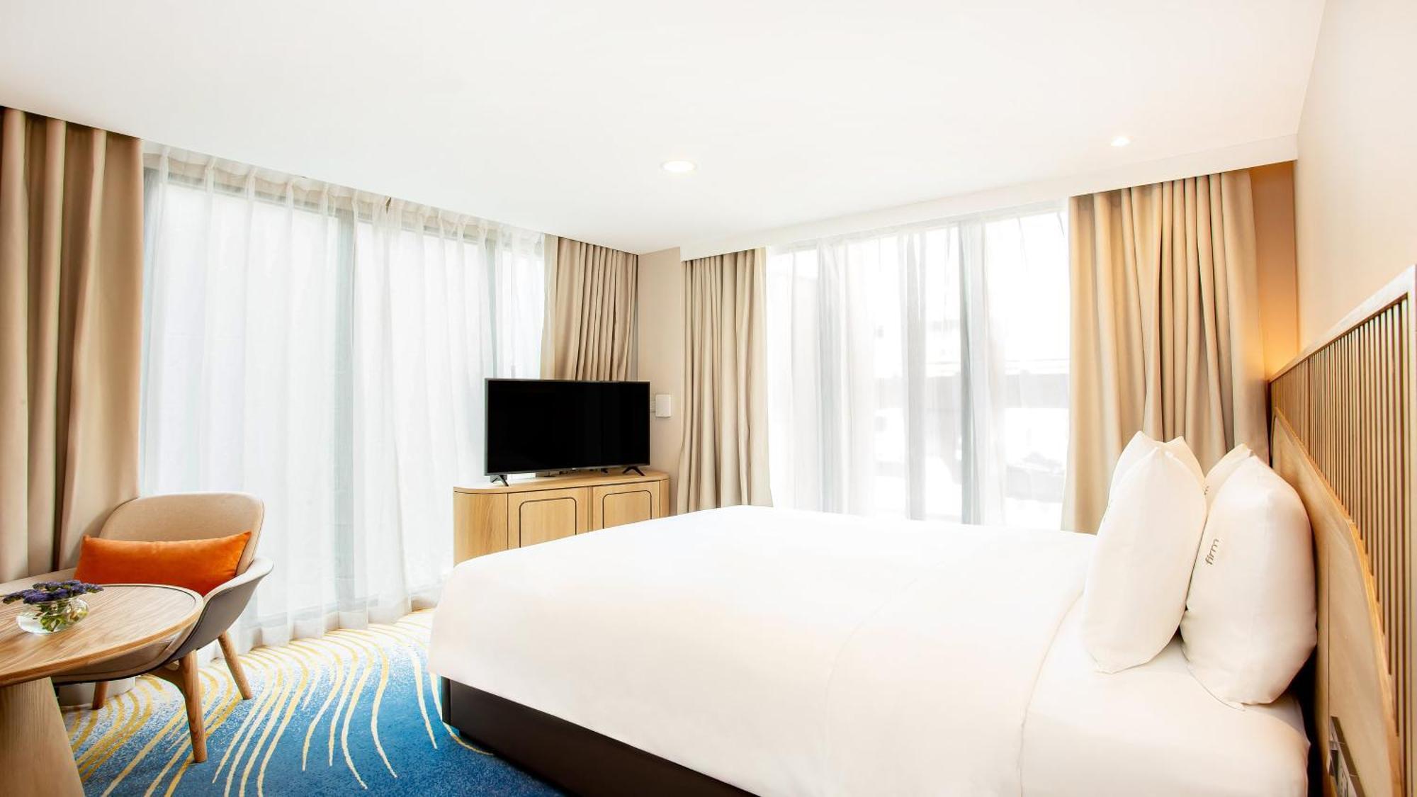 Holiday Inn Express & Suites Bangkok Central Pier By Ihg Екстериор снимка