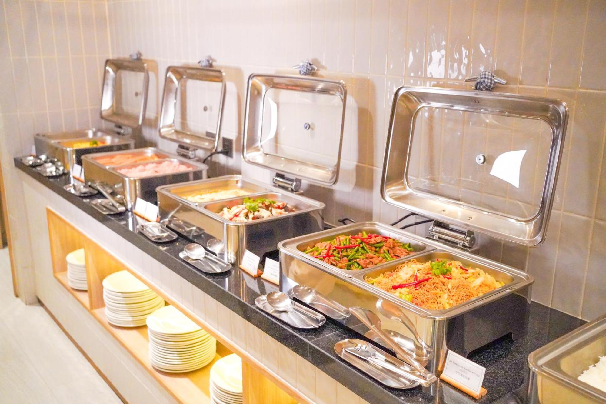 Holiday Inn Express & Suites Bangkok Central Pier By Ihg Екстериор снимка