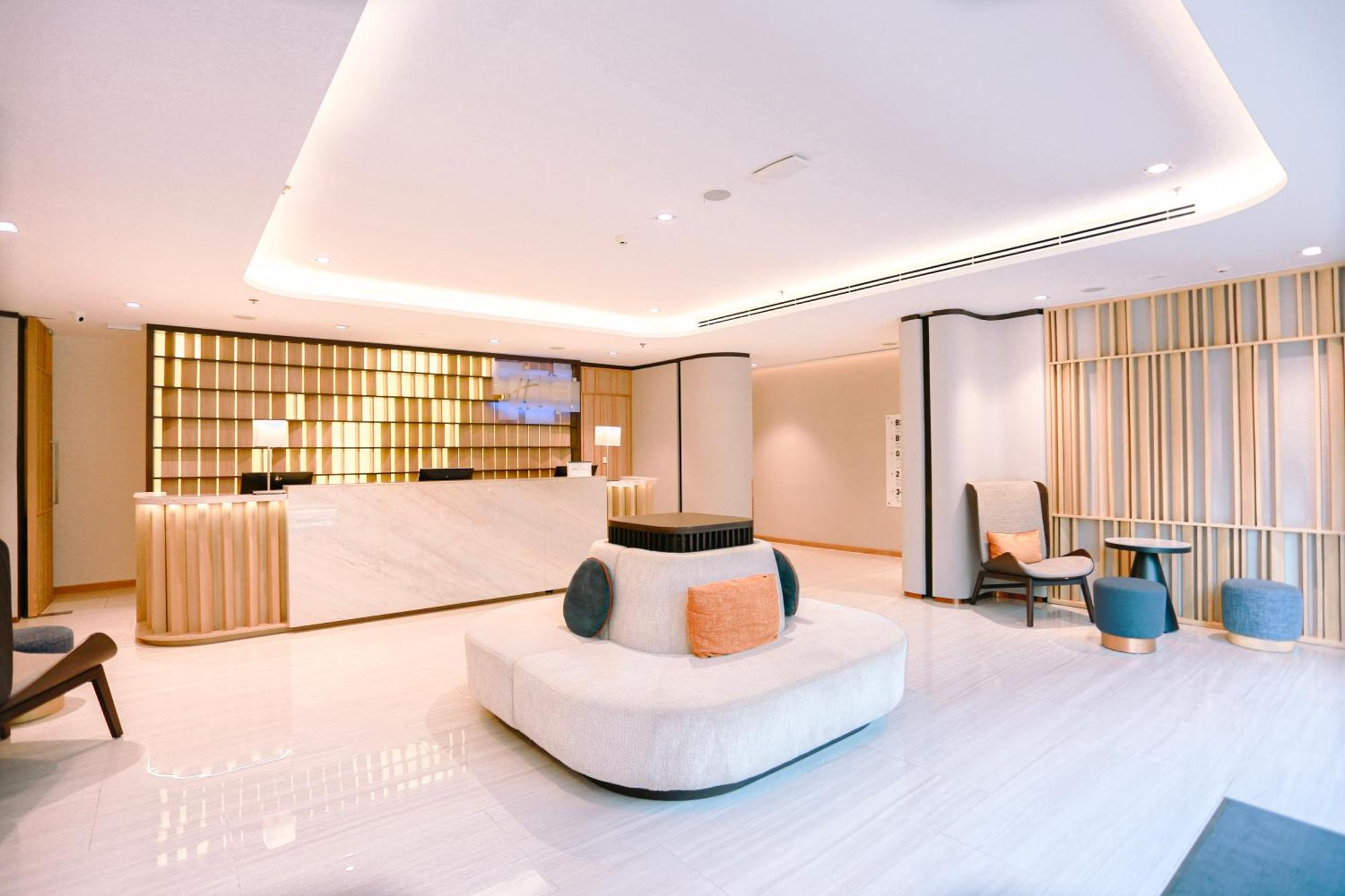 Holiday Inn Express & Suites Bangkok Central Pier By Ihg Екстериор снимка