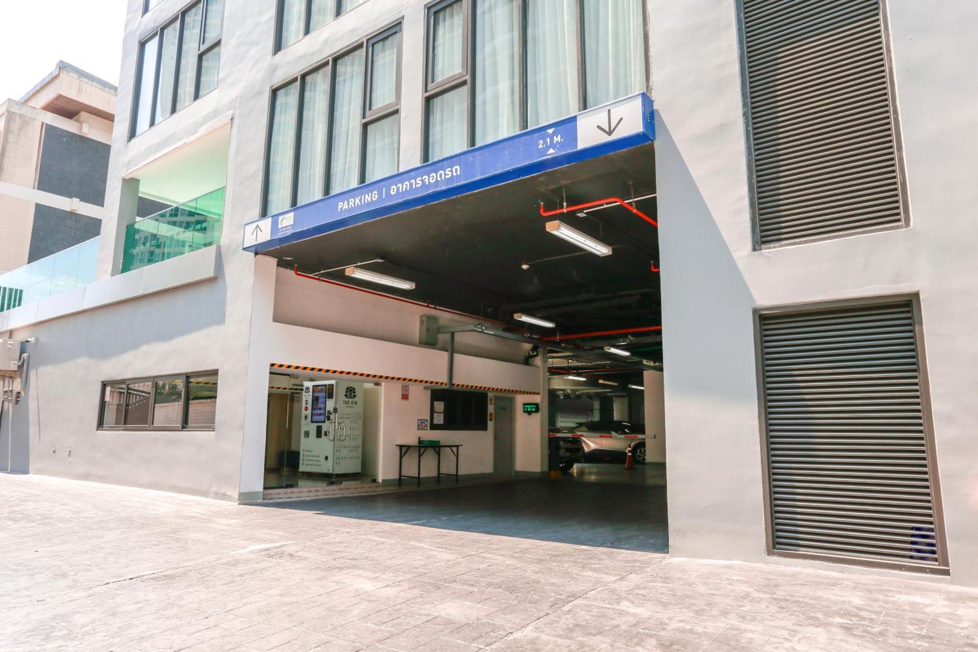 Holiday Inn Express & Suites Bangkok Central Pier By Ihg Екстериор снимка